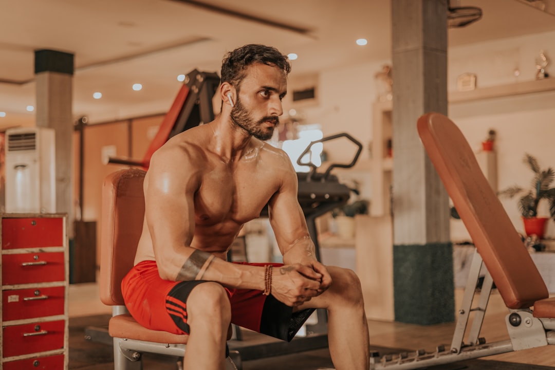 FITNESS 참고 이미지 2